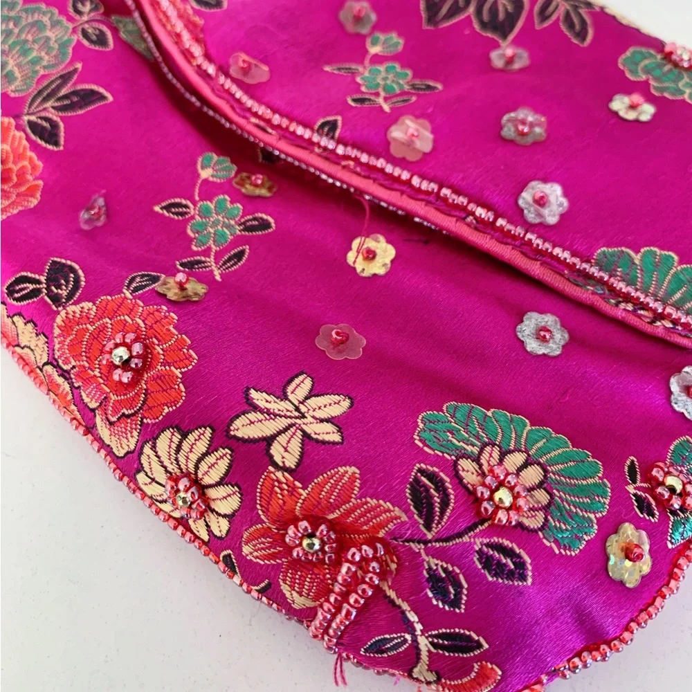 👛 Handmade Vintage Floral Chinese Embroidered Silk Clutch & Cross Body B…